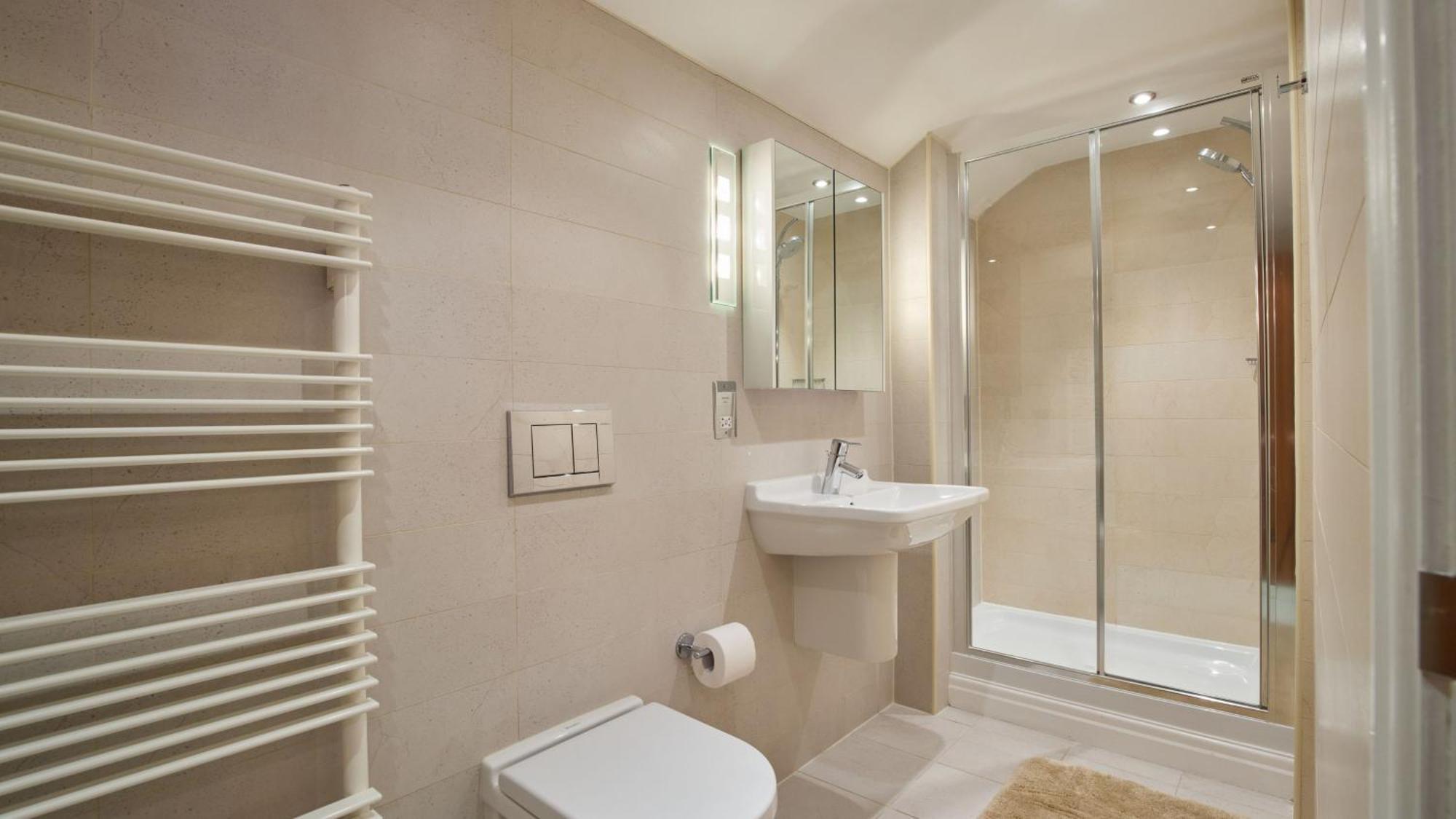 Lake District Apartment At Windermere Marina Village باونيس أون وينديرمير المظهر الخارجي الصورة